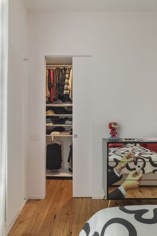 Camera da Letto in stile contemporaneo di 12 di tapas studio