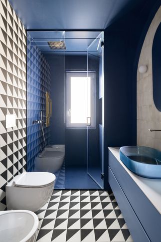 Bagno in stile eclettico di 5 di Areadieci architettura