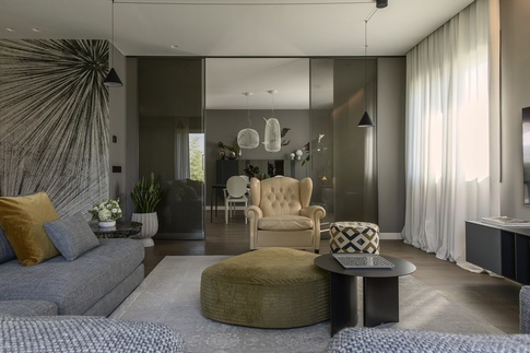 Soggiorno in stile contemporaneo di 50 di Arredamenti Marinoni