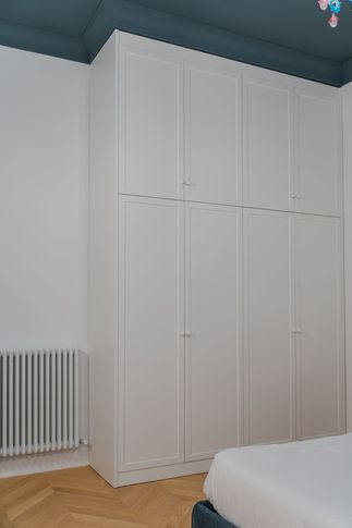 Camera da Letto in stile industriale di 17 di Menniti & Mercuri S.r.l