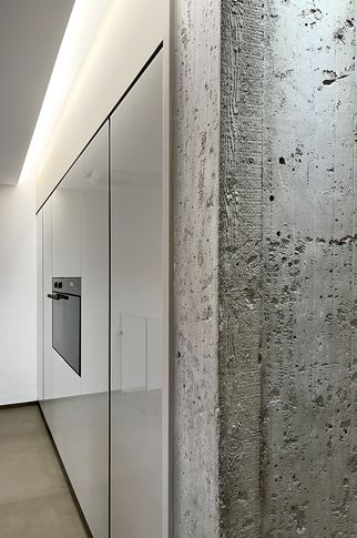 Open Space in stile moderno di 60 di B2Carchitetti