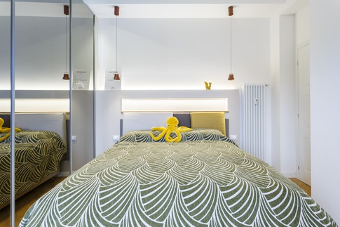 Camera da Letto in stile contemporaneo di 14 di Valentina Varricchio Architetto