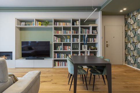 Open Space in stile contemporaneo di 40 di Carola Ribotta architetto