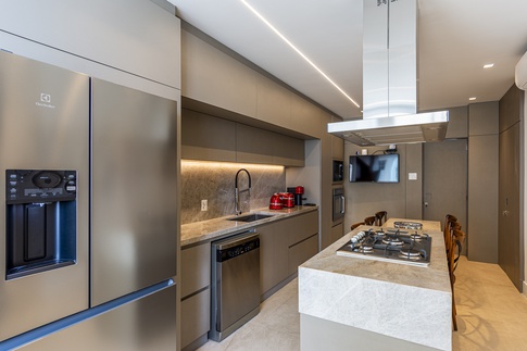 Cucina in stile moderno di 20 di Guzlive