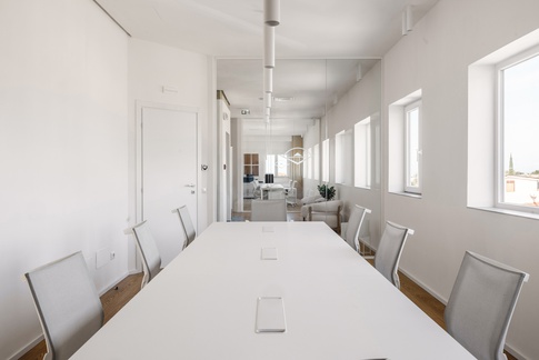 Studio in stile contemporaneo di 40 di alberto4house Studio in stile contemporaneo di 40 di alberto4house