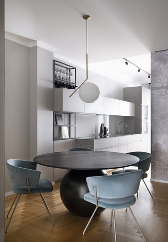 Open Space in stile contemporaneo di 50 di Michela Cordisco Interiors Open Space in stile contemporaneo di 50 di Michela Cordisco Interiors