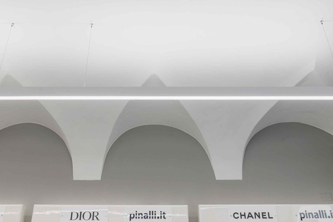 Open Space in stile contemporaneo di 150 di Studio A. Architetti