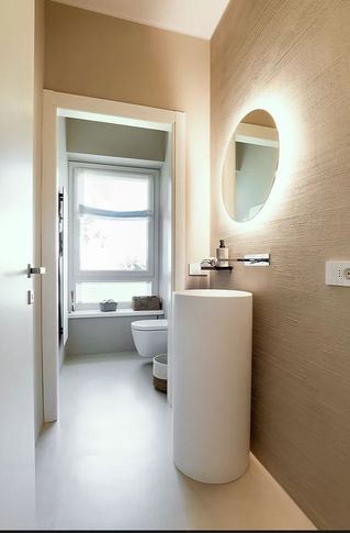 Bagno in stile contemporaneo di 15 di Silvana Barbato Bagno in stile contemporaneo di 15 di Silvana Barbato