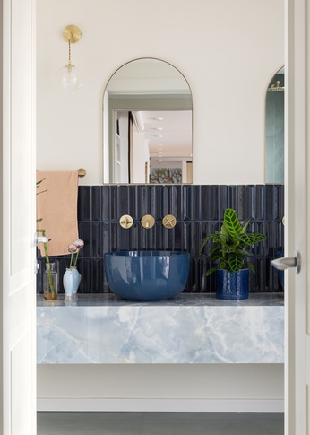 Bagno di Servizio in stile moderno di 6 di NOMADE ARCHITETTURA Bagno di Servizio in stile moderno di 6 di NOMADE ARCHITETTURA