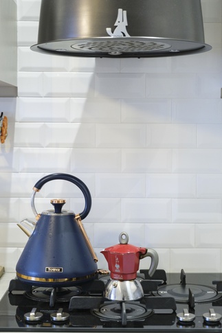 Open Space in stile contemporaneo di 21 di Valentina Varricchio Architetto