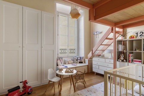 Cameretta Bambini in stile contemporaneo di 13 di Chantal Forzatti architetto