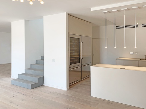 Open Space in stile contemporaneo di 70 di GAP31 Architetti