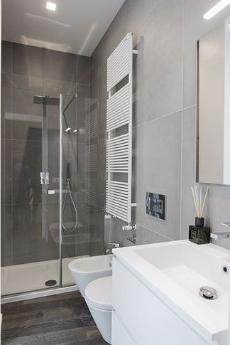 Bagno in stile contemporaneo di 4 di DOME studio Bagno in stile contemporaneo di 4 di DOME studio