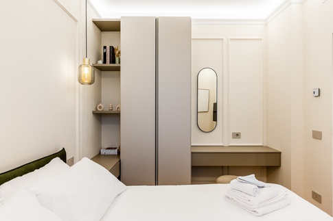 Camera da Letto in stile contemporaneo di 9 di FCInteriorDesignStudio |