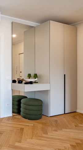 Ingresso in stile contemporaneo di 7 di Gianluca Chiocca Interior Design Studio