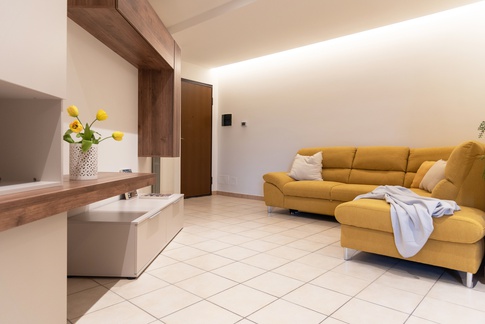 Open Space in stile contemporaneo di 35 di ValentinaZoccoArchitetto