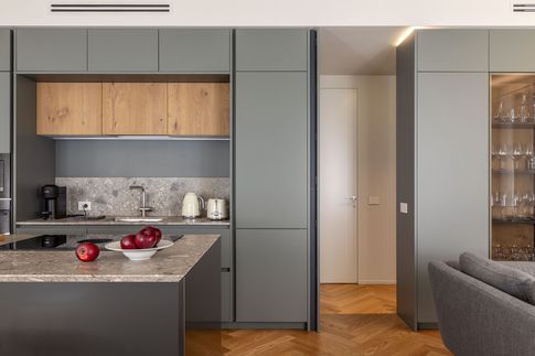 Cucina in stile contemporaneo di 30 di Lascia la Scia