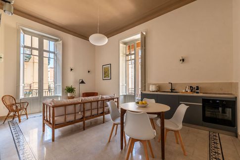 Open Space in stile mediterraneo di 25 di Marila Fasulo Architetto