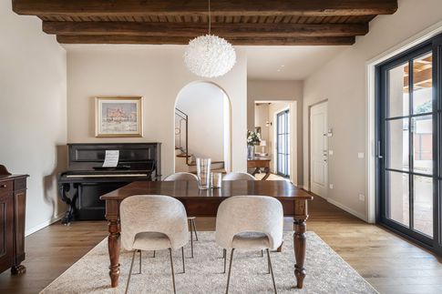 Sala da Pranzo in stile retrò di 22 di Giulia Dagheti Architetto