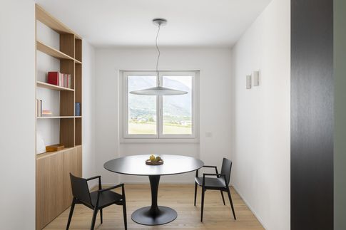 Open Space in stile minimal di 50 di Moroni Architettura 2.0