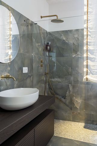 Bagno in stile eclettico di 6 di ZPSTUDIO