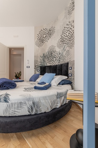 Camera da Letto in stile urban di 13 di Valentina Solera Architetto