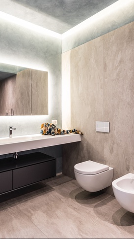 Bagno in stile moderno di 10 di Andrea Benedetti Architetto