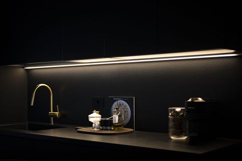 Open Space in stile contemporaneo di 40 di SaturninoStudio Architecture and Design