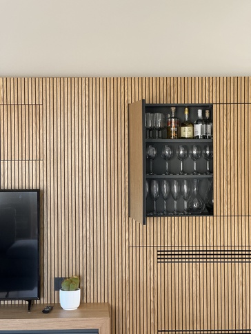 Soggiorno in stile contemporaneo di 55 di Giuseppe Palermo architetto (Soqquadro architetti)