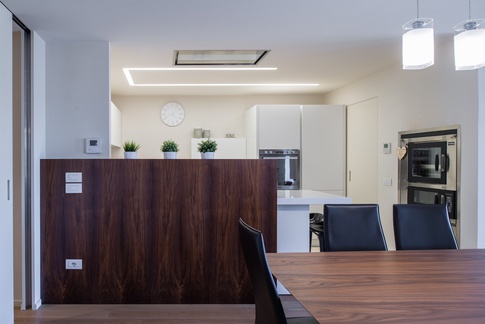 Soggiorno in stile contemporaneo di 55 di L2 architecture + interior design