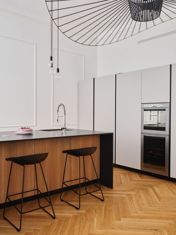 Open Space in stile transitional di 40 di Ciliegio Esterno