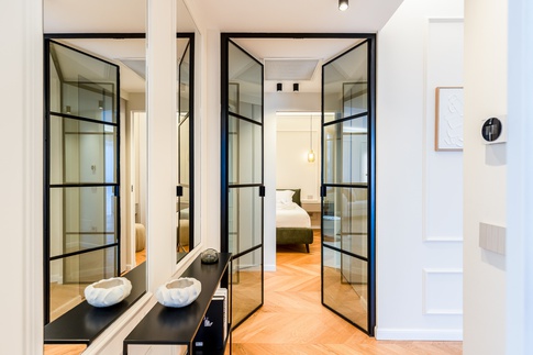 Open Space in stile contemporaneo di 23 di FCInteriorDesignStudio | Open Space in stile contemporaneo di 23 di FCInteriorDesignStudio |