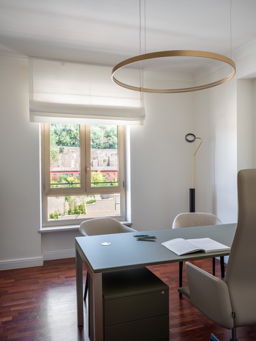 Studio in stile contemporaneo di 200 di interno16architettura Studio in stile contemporaneo di 200 di interno16architettura