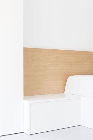 Camera da Letto in stile contemporaneo di 20 di Lorenzo Franzi | Fotografia