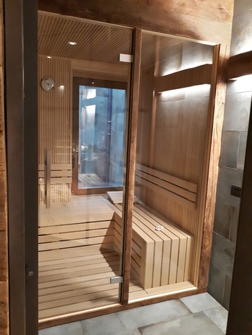 Taverna in stile moderno di 16 di Elena Vigano' Architetto