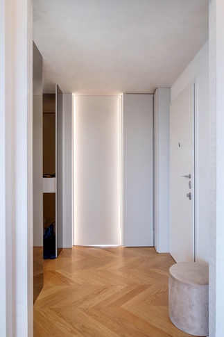 Corridoio in stile moderno di 8 di Bossi Vigorito Building Interior