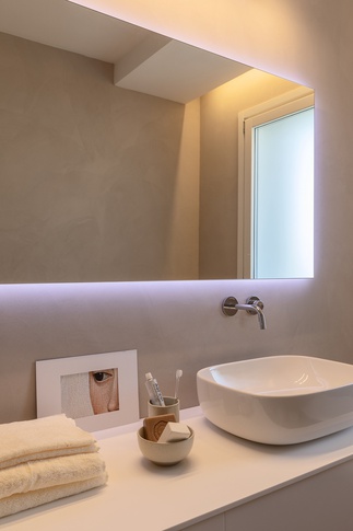 Bagno in stile contemporaneo di 8 di EasyRelooking srls Bagno in stile contemporaneo di 8 di EasyRelooking srls