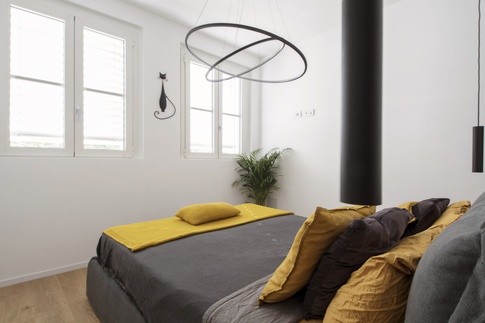 Camera da Letto in stile contemporaneo di 17 di kkarchitecture Camera da Letto in stile contemporaneo di 17 di kkarchitecture