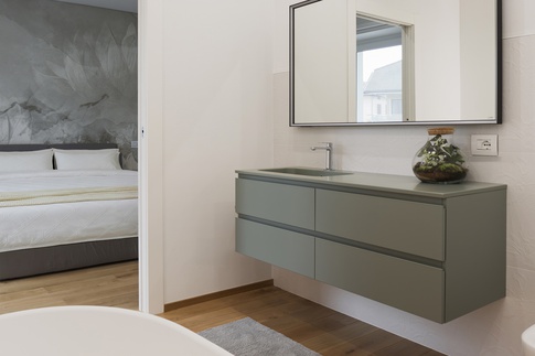 Bagno in stile contemporaneo di 9 di Studio MAC