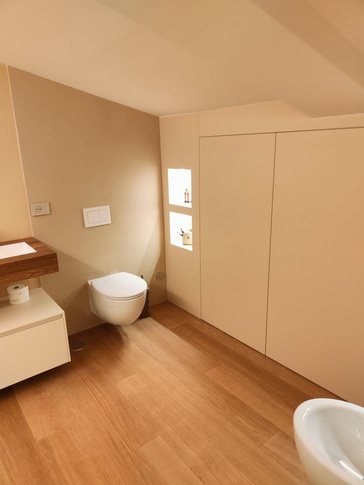 Bagno in stile moderno di 8 di INsiDE. Architettura e Design