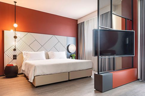 Camera da Letto in stile contemporaneo di 1 di Lorenzo Franzi | Fotografia