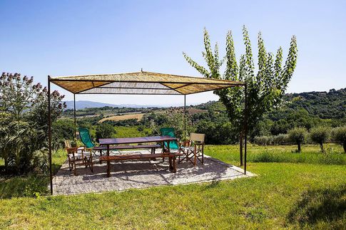 Open Space in stile classico di 75 di Equus Architects