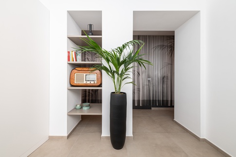 Ingresso in stile contemporaneo di 7 di MANUARINO architettura design comunicazione