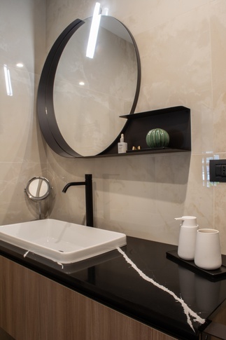 Bagno in stile moderno di 5 di Chiara Colucci Interior Designer