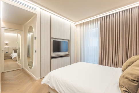 Camera da Letto in stile moderno di 15 di Living Home Design