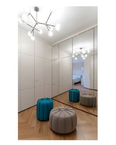 Cabina Armadio in stile contemporaneo di 9 di ZPSTUDIO Cabina Armadio in stile contemporaneo di 9 di ZPSTUDIO