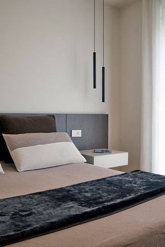 Camera da Letto in stile contemporaneo di 13 di DQA Studio di architettura