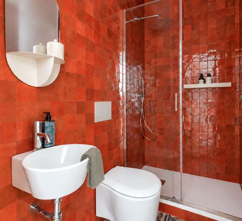 Bagno in stile mediterraneo di 3 di Marila Fasulo Architetto Bagno in stile mediterraneo di 3 di Marila Fasulo Architetto