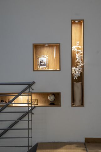 Scale in stile contemporaneo di 4 di Bossi Vigorito Building Interior