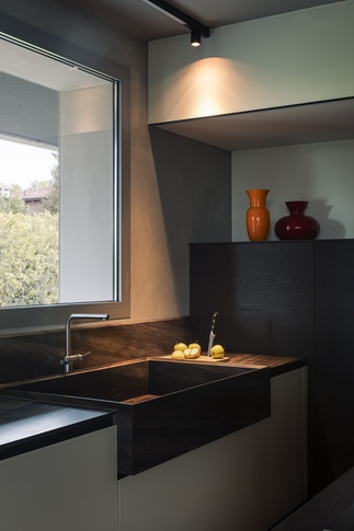 Cucina in stile eclettico di 50 di COLLETTIVO_INVƎRSO